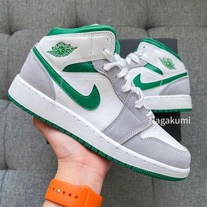 🌲 Nike Air Jordan 1 mid white grey pine green shoes 🌲 (big kids)